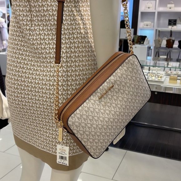 Michael Kors Jet Set Item Large East West Zip Crossbody Vanilla - Picture 13 of 16